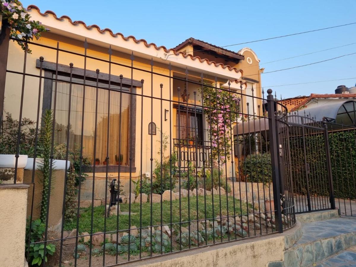 Hostal Las Rosas Salta Eksteriør billede