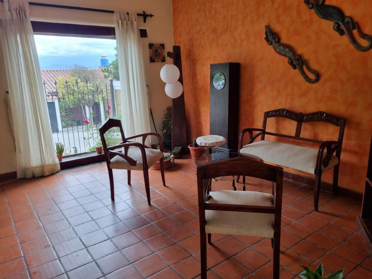 Hostal Las Rosas Salta Eksteriør billede