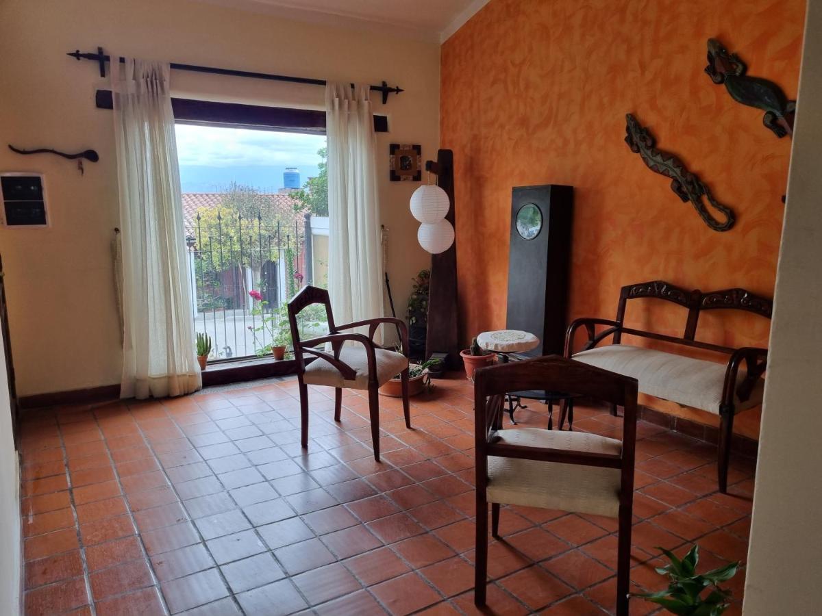 Hostal Las Rosas Salta Eksteriør billede